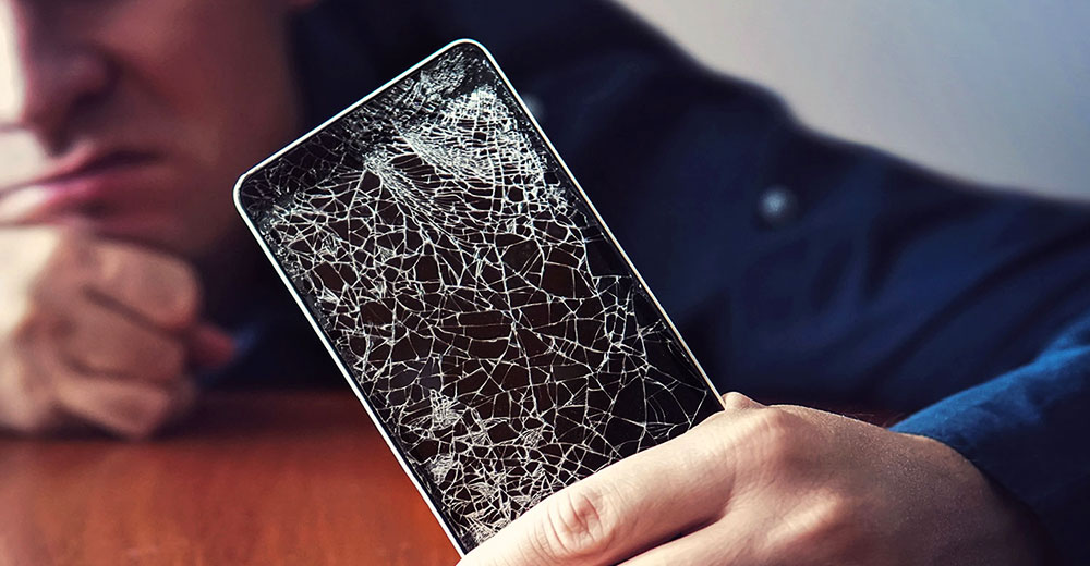 Limitations of Screen Protectors on Cracked Screens