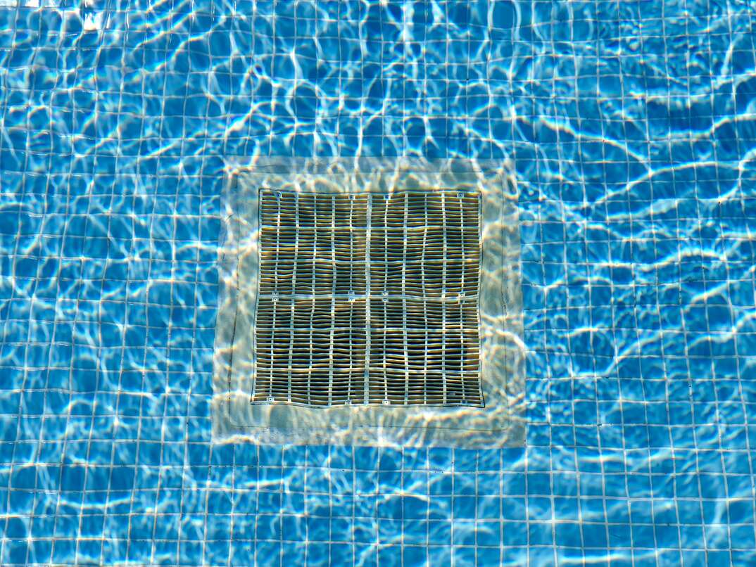 Common swimming pool drainage problems and how to solve them