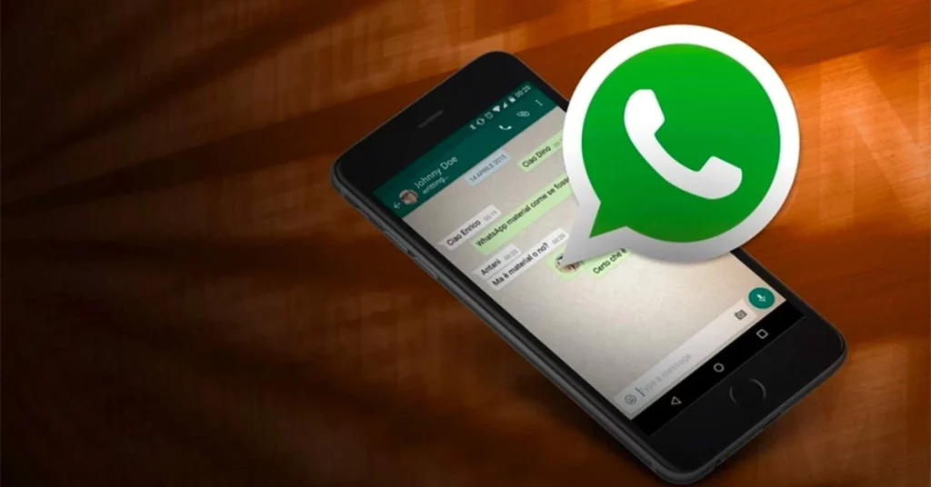Identifying scenarios where formal messaging on WhatsApp is appropriate