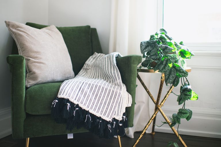 Cleaning and Wellness: Creating a Healthy and Harmonious Home