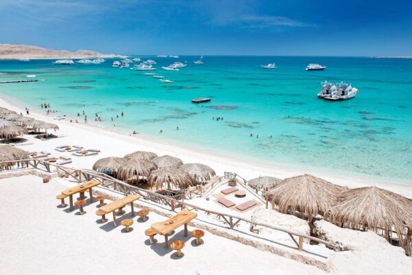 Hurghada Island Adventures: Paradise Beaches and Red Sea Escapes